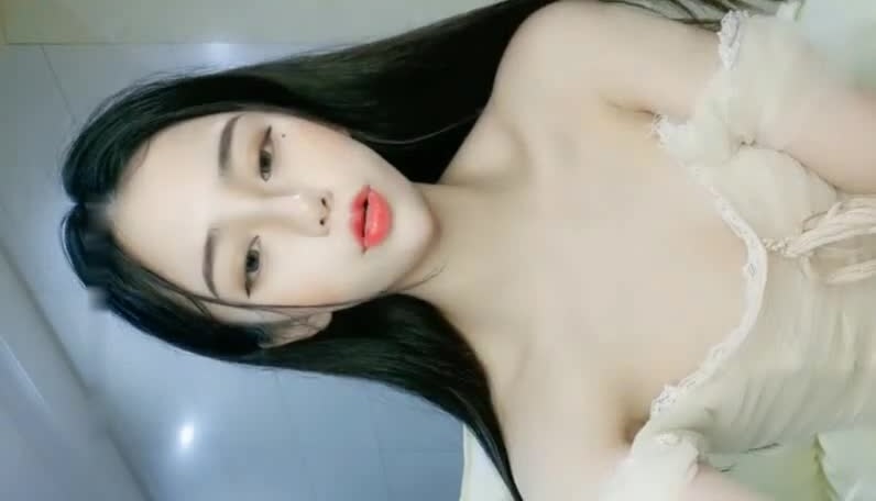 豆豆超甜-美腿翘臀自慰-1【欧美GangBang视频】