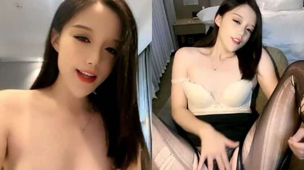 胸前兩個翅膀紋身美乳漂亮妹子逼逼挺嫩第四部_跳蛋震動自慰秀呻吟-avr