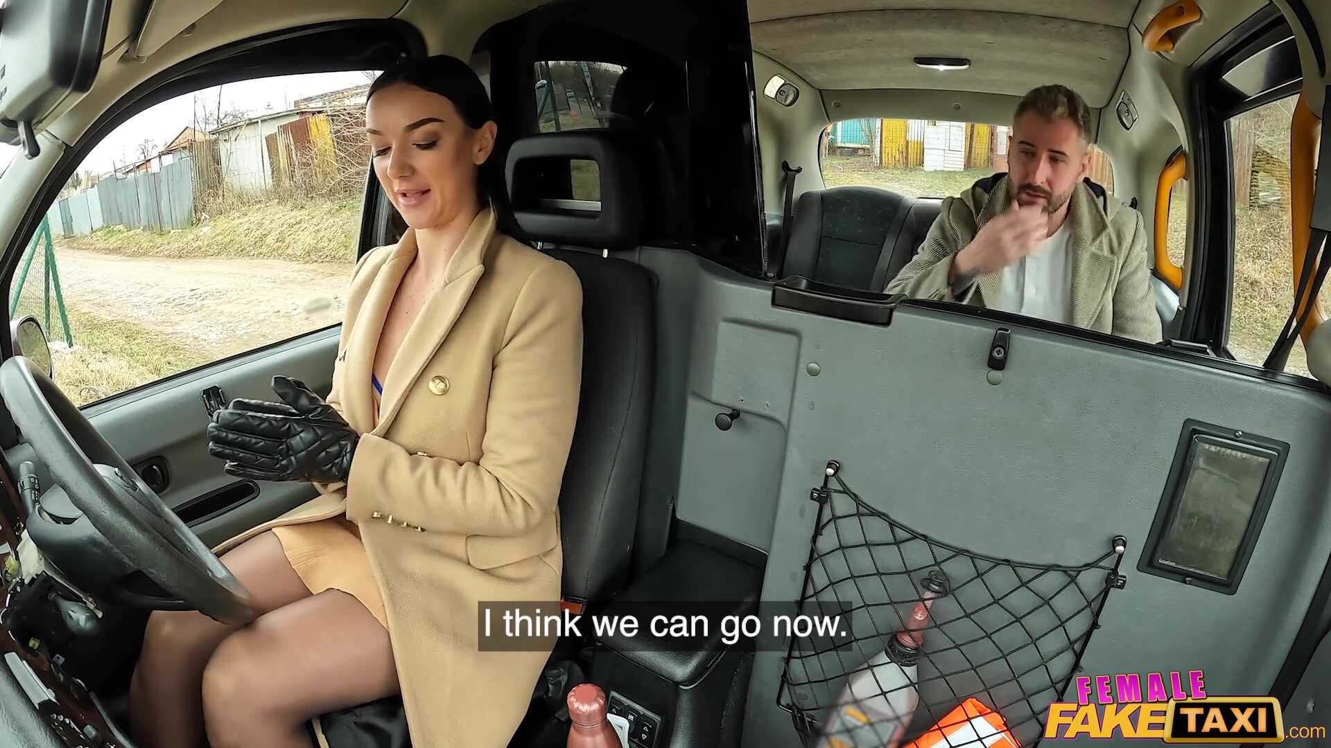 Female Fake Taxi – Anal Sex from Passer-By-avr